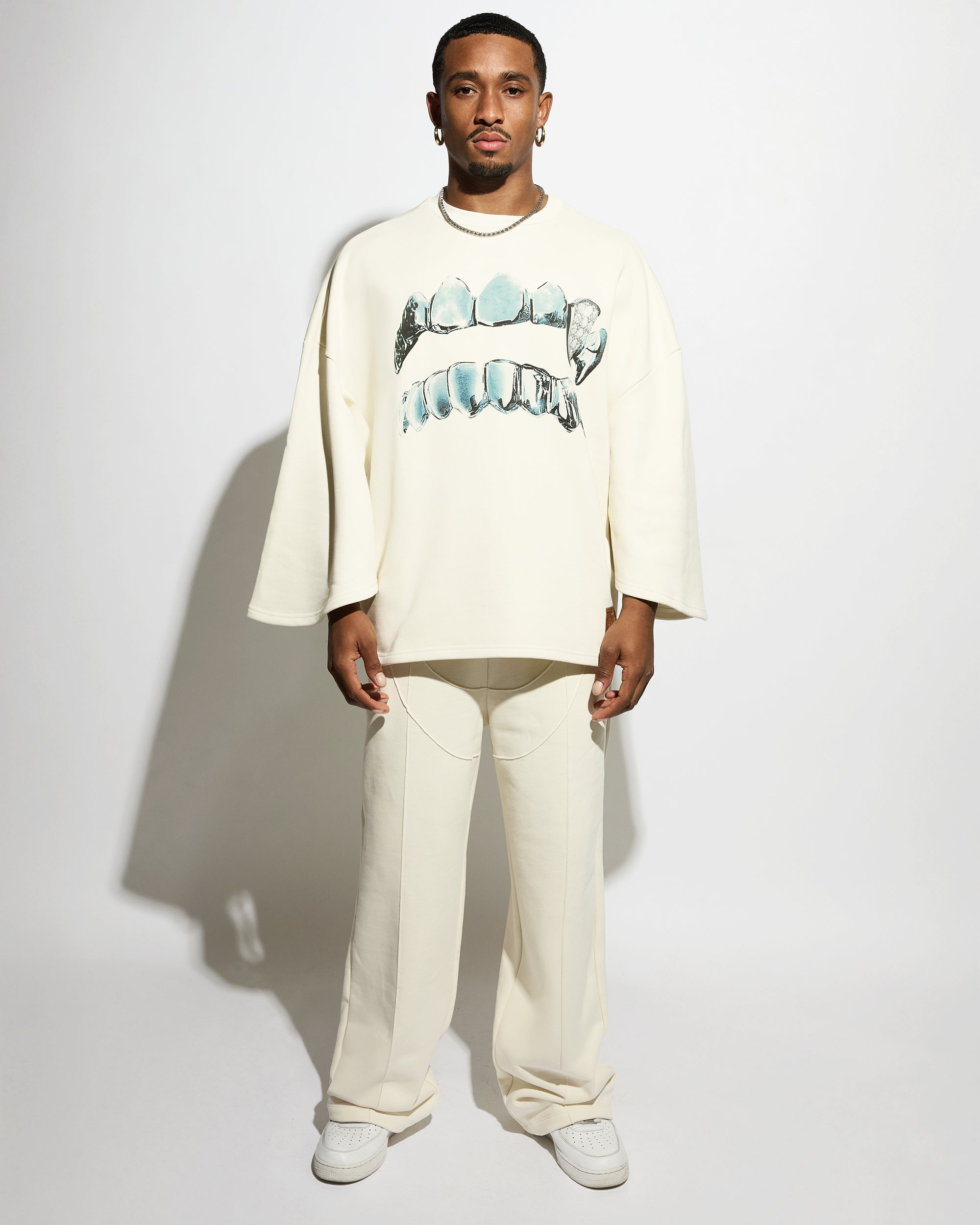 Fad Sweater White | GARCIAS product photo 1 of 3