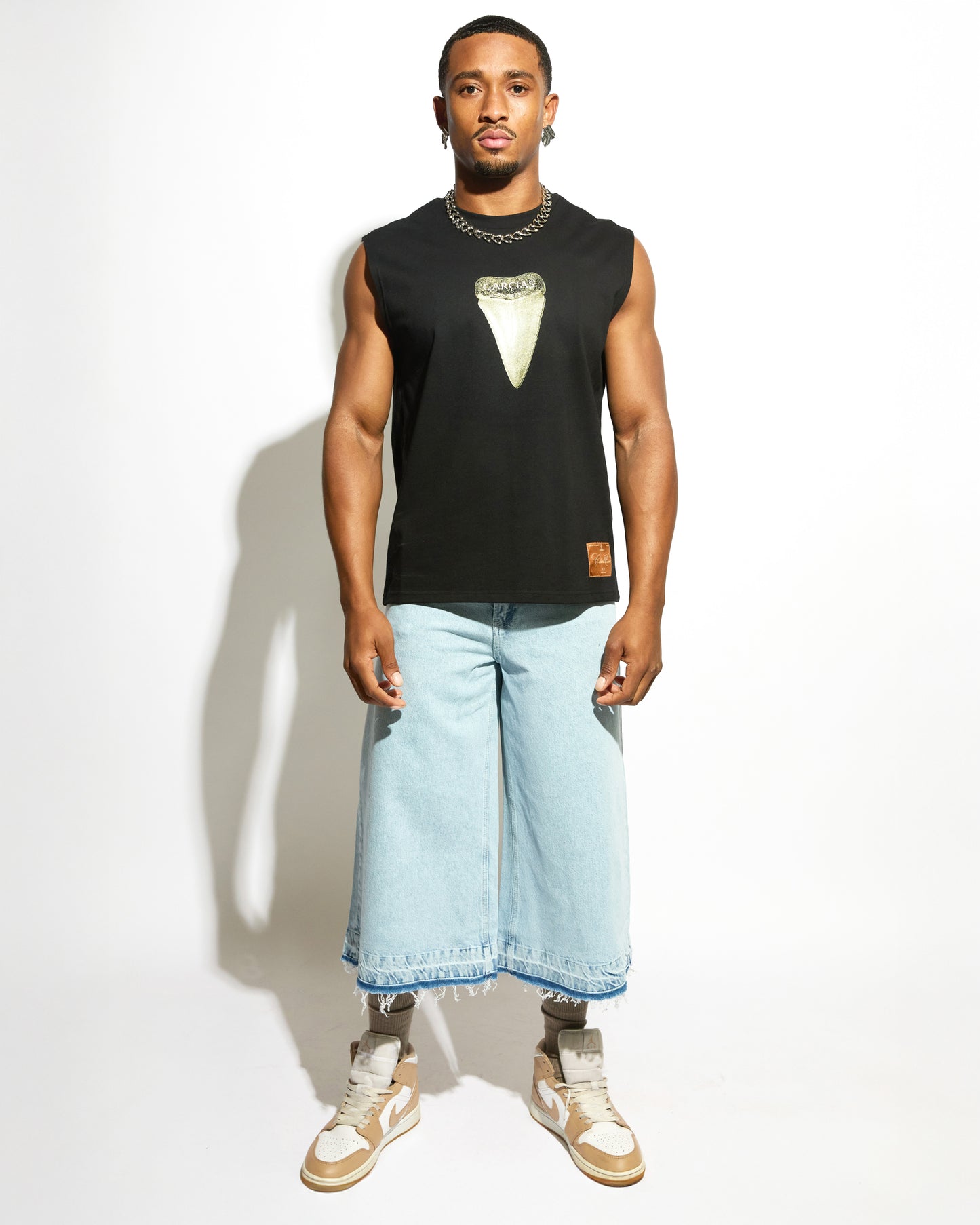 SHARK TOOTH TANK TOP