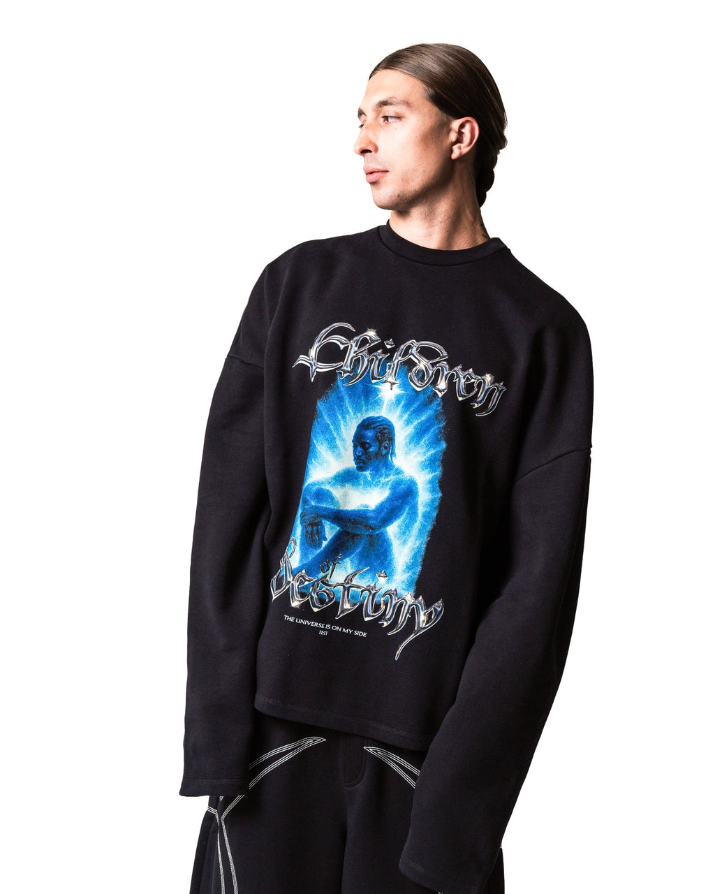 GARCIAS Child of Destiny Crewneck black – Front three quarter view