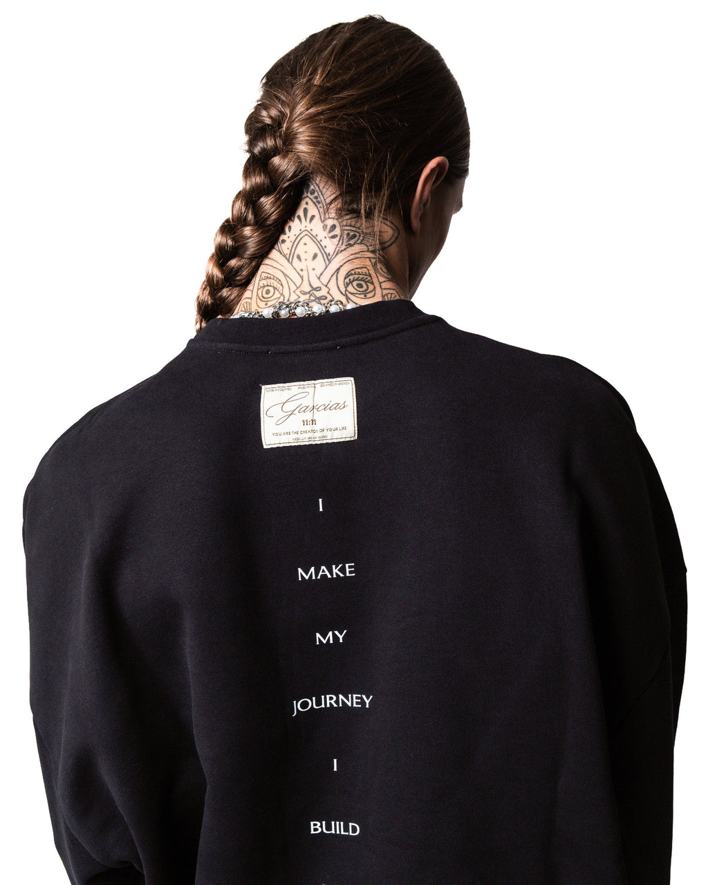 GARCIAS Child of Destiny Crewneck black – Back label detail