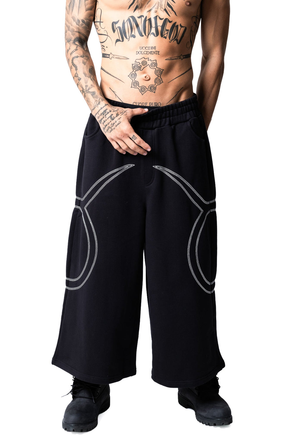 GARCIAS Dreams Mid Pants black – Front angled detail